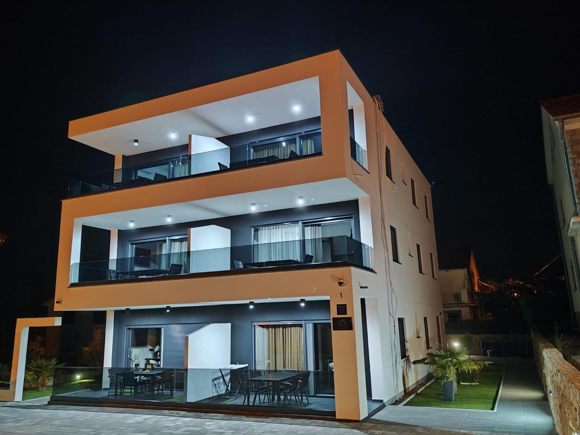 Golden Sunset Apartment Njivice Room photo